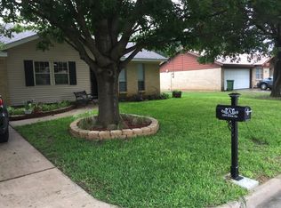 1204 Irwin Dr, Hurst, TX 76053