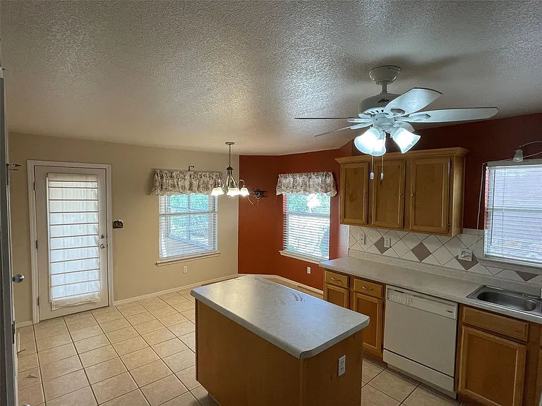 7312 Camino Del Sol — Photo 9