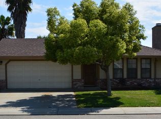 2742 Lindbrook Dr, Riverbank, CA 95367