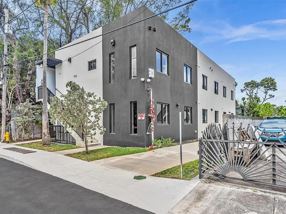 753 NW 30th St #753