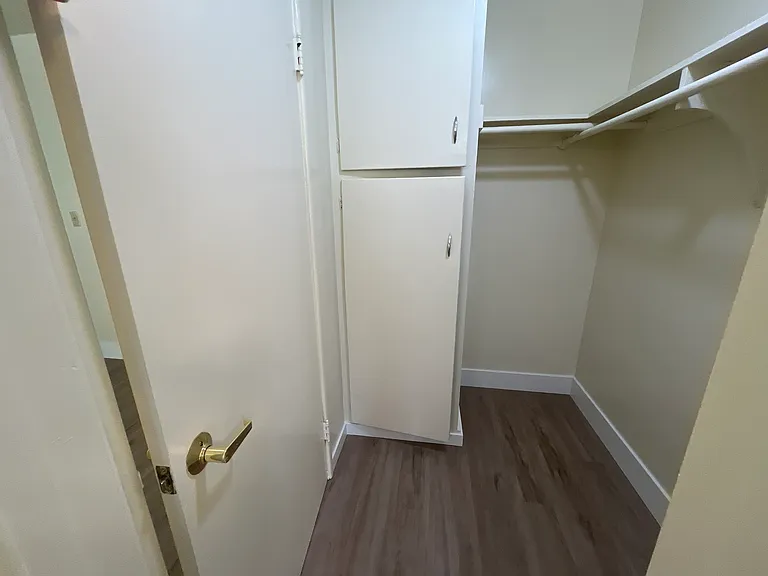 Judith Manor - 1522 N — Photo 15