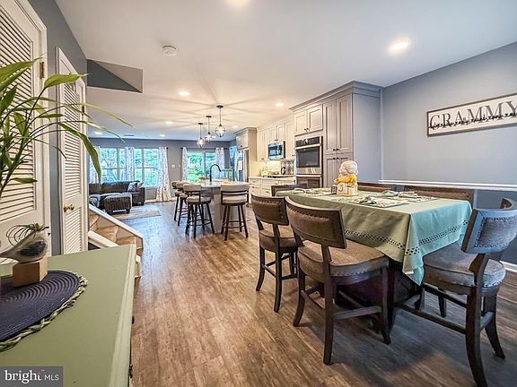 4th image of 2203 Waterford Rd