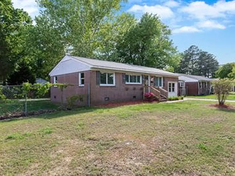 222 Belray Dr — Photo 20