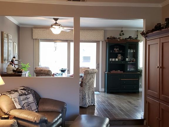4th image of 182 Jeranios Ct