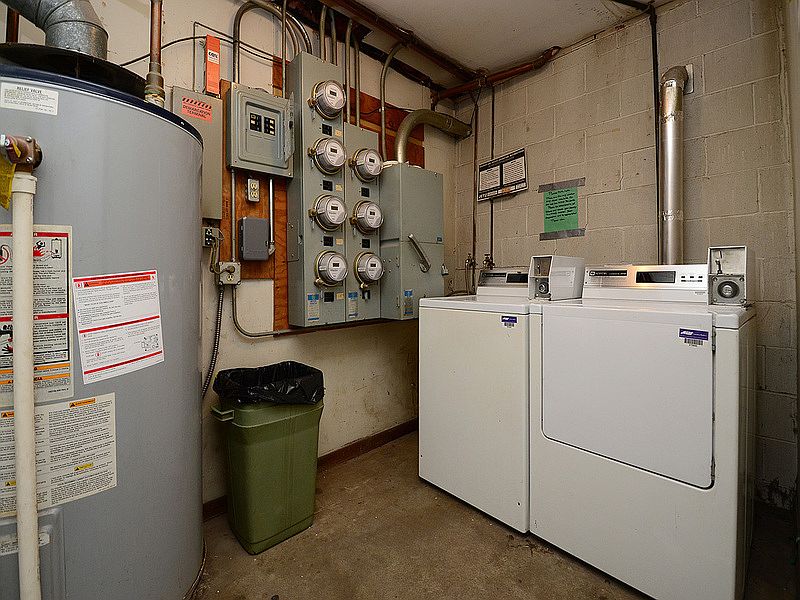 2nd image of 544 Mill St APT 4