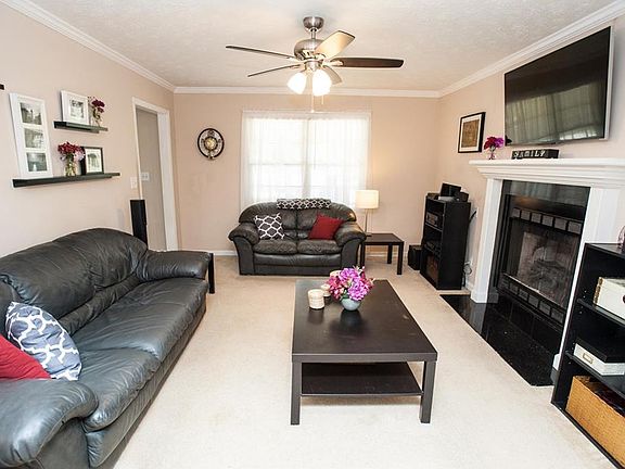 5th image of 1371 Willow Bend Dr