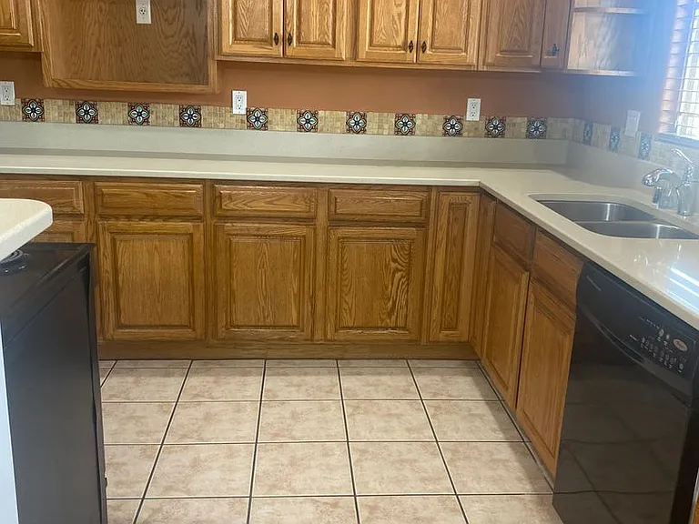 6045 Matamoros Rd NE — Photo 7