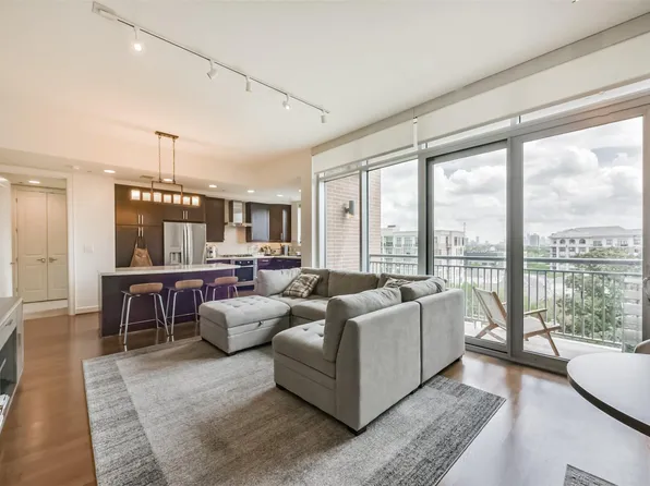 2207 Bancroft St #706, Houston, TX 77027