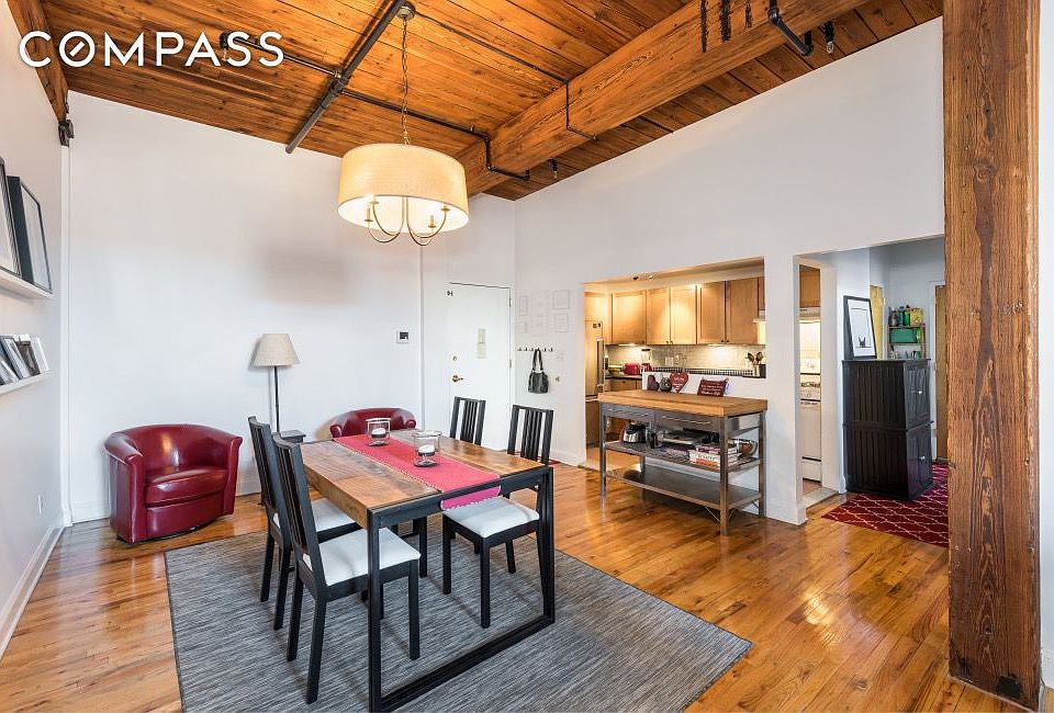 2nd image of 29 Tiffany Pl APT 3H