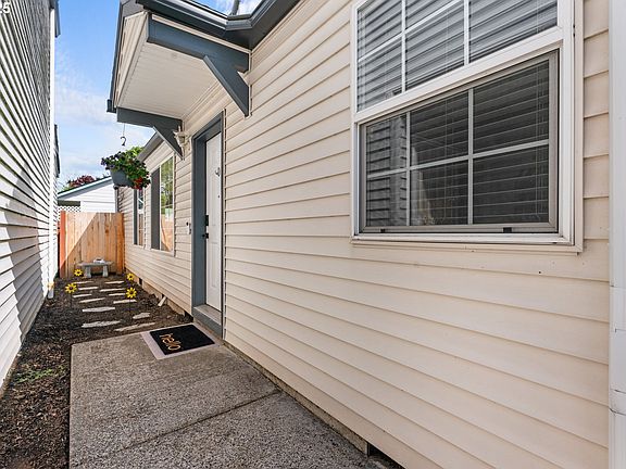 3rd image of 5103 NE 77th Ave