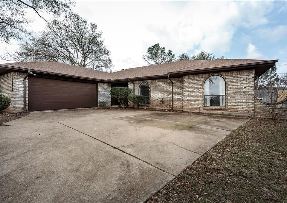 1st image of 3917 Misty Meadow Dr