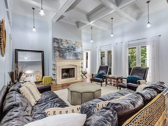 5th image of 1060 Canter Rd NE