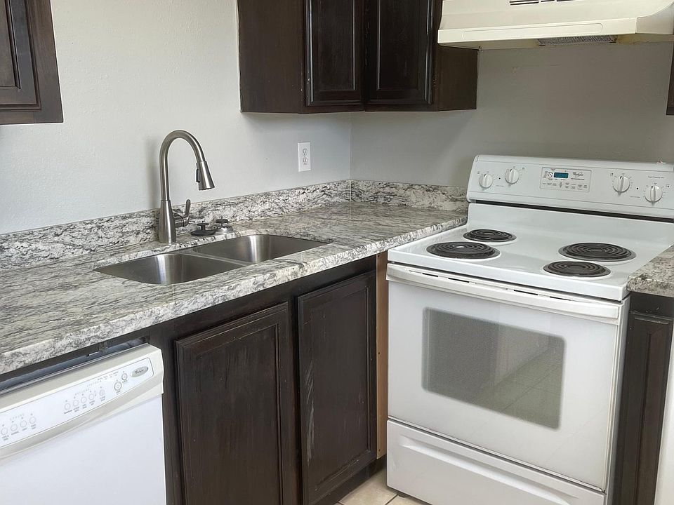 1st image of 21250 N 23rd Ave APT 103