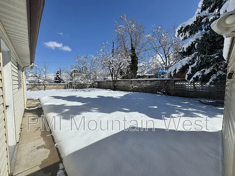 7115 S 2155 E — Photo 37