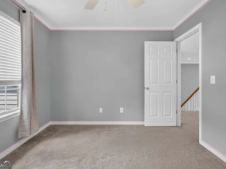 153 Fitzroy Ln — Photo 36
