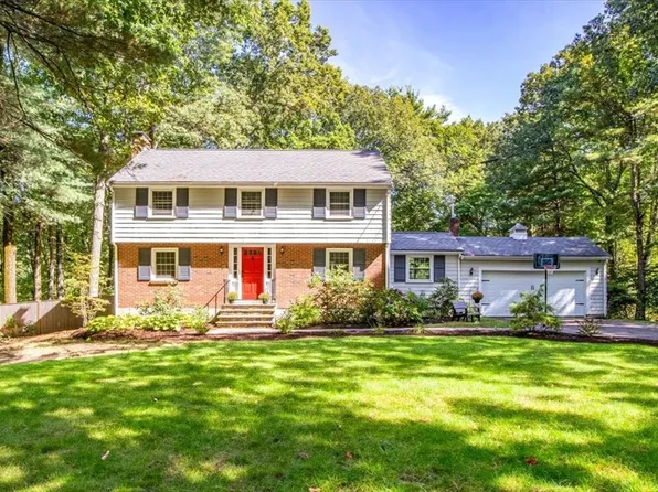 574 High St, Walpole, MA 02081