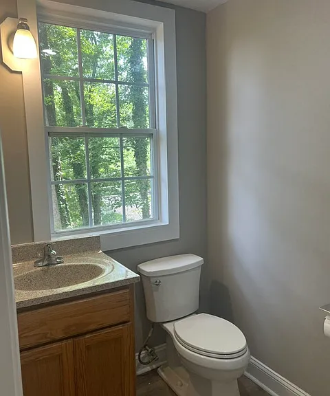 449 Northside Dr — Photo 15