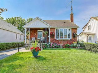 6322 Monroe St, Niagara Falls, ON L2G 2G8