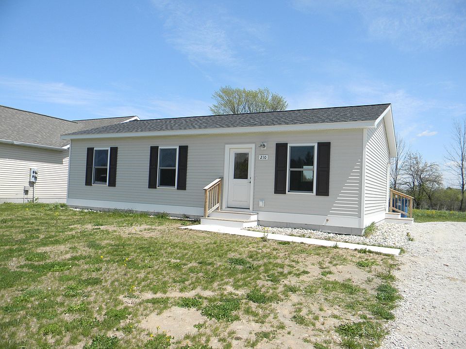 1st image of 210 Taylors Ct