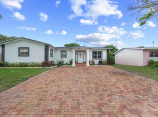 3690 Kewanee Rd, Lake Worth, FL 33462