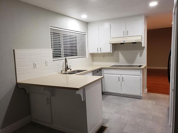 2nd image of 48611 Carlsbad Rd