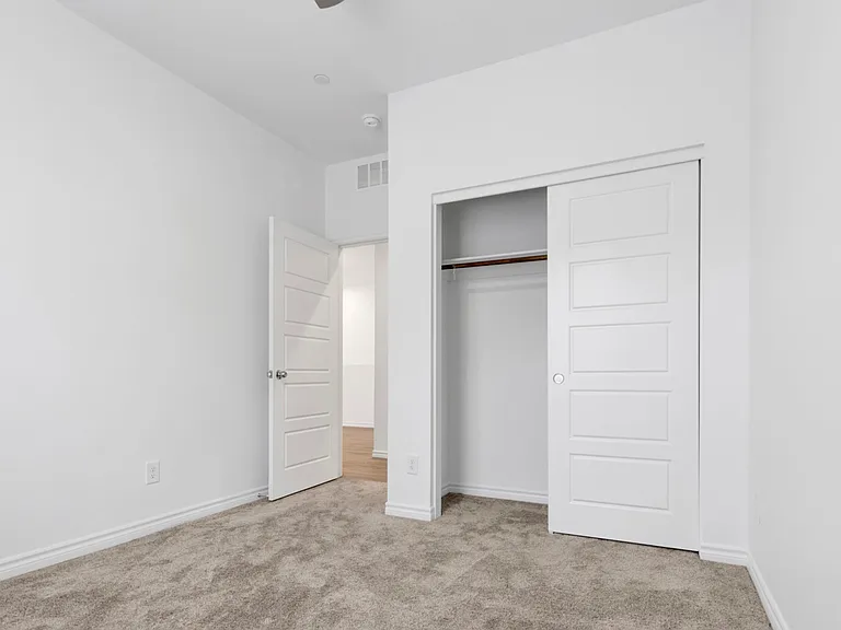 25 Barbara Ln #2 — Photo 10