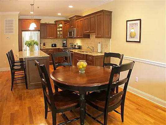 Sold by Century 21 Innovative Realty | media 6