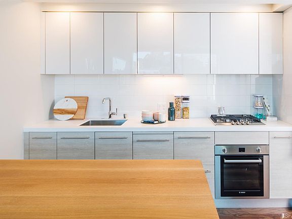 4th image of 555 Fulton St #405