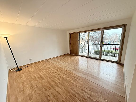 2nd image of 5300 S Kedzie Ave APT 201