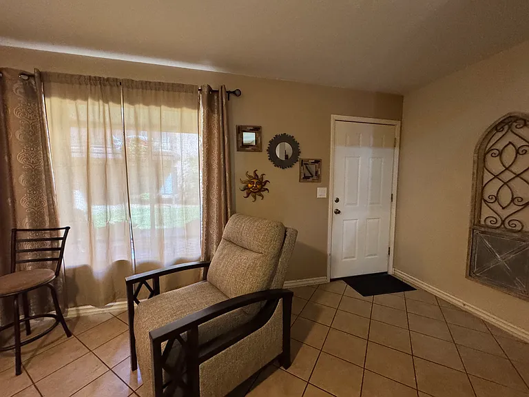 201 Riverfront Dr #4 — Photo 27