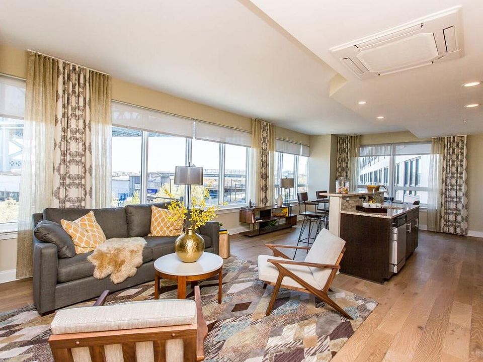 1st image of 232 N Columbus Blvd #1008