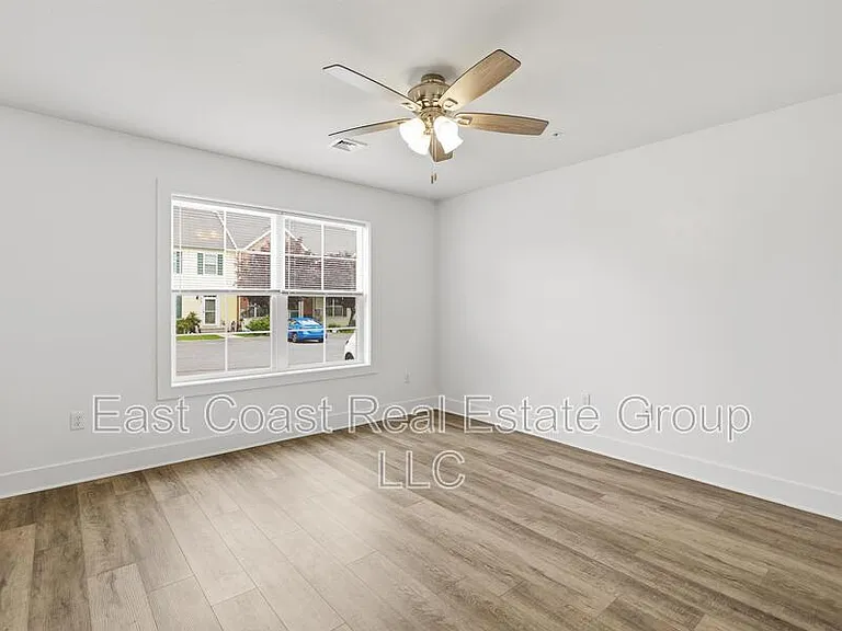 8780 Hillside Way — Photo 13