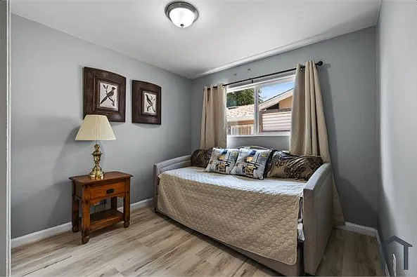 325 Falcon Dr — Photo 7