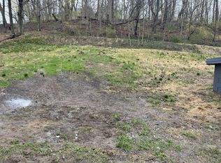 252 River Rd #A, Dalmatia, PA 17017