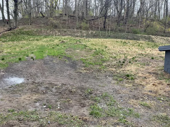 252 River Rd #A, Dalmatia, PA 17017