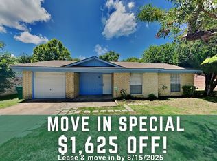 1202 Neptune Dr, Cedar Hill, TX 75104
