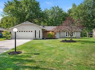 4988 Leafy Mill Ln, North Ridgeville, OH 44039
