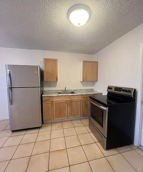 2975 SW 2nd St #2 — Photo 3