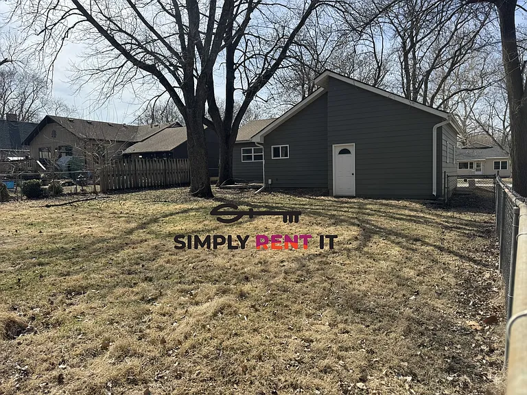 322 Hilltop Rd — Photo 22