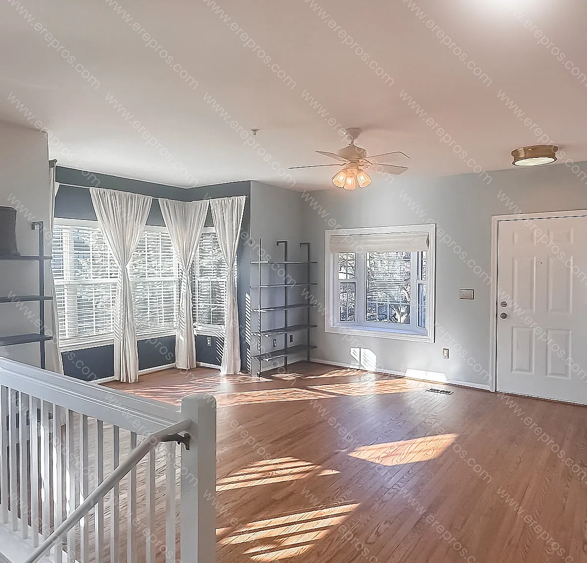 3 bed, 1.5 bath, 1268 sqft, $2,400 — Photo 1