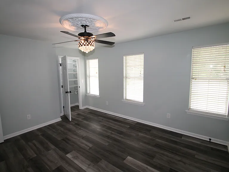 502 Pointe South Dr — Photo 15