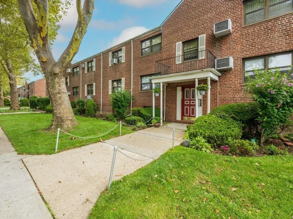 155-21 86 Street #3, Howard Beach, NY 11414