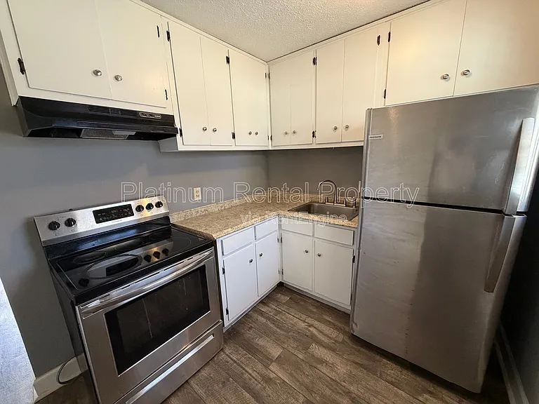 1502 Waverly Way #C-2 — Photo 7