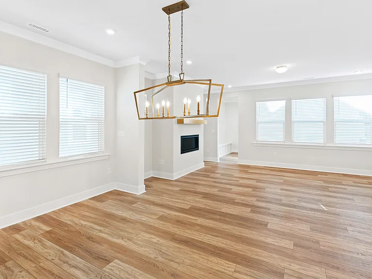 451 Wendover Pkwy — Photo 16