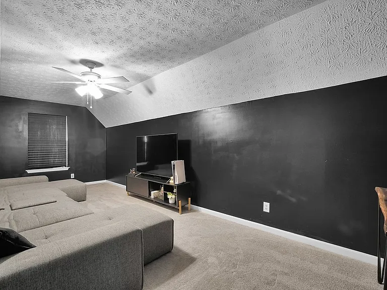 234 Bordeaux Ln — Photo 35