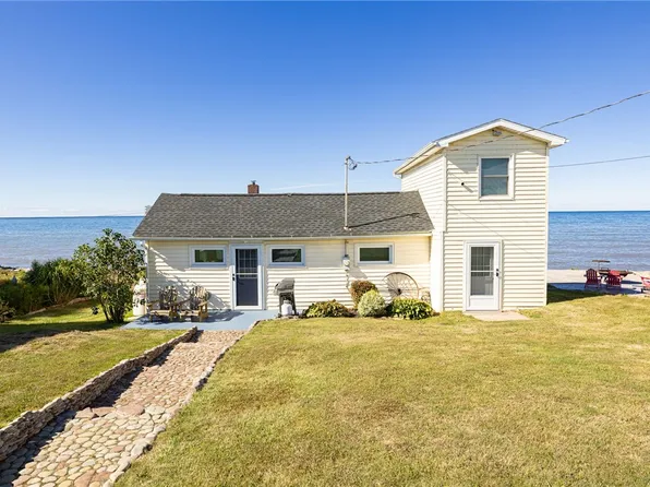 10347 Chaffee Ln, Lyndonville, NY 14098