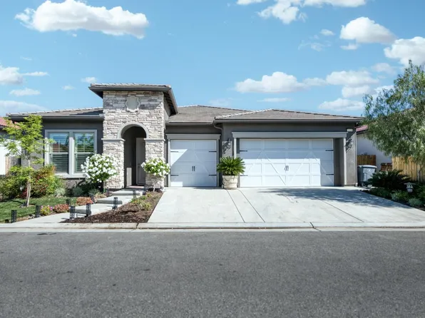 2723 Vermont Ave, Clovis, CA 93619