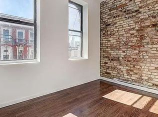 250 Broome St APT 5A, New York, NY 10002