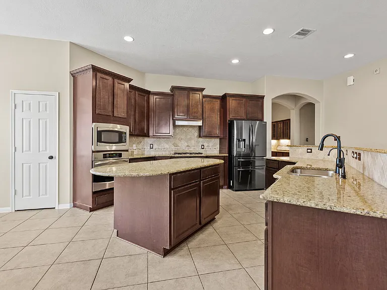 4713 La Escalona Dr — Photo 14