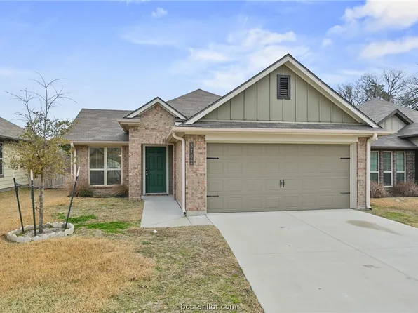 3702 McKenzie St, Bryan, TX 77803